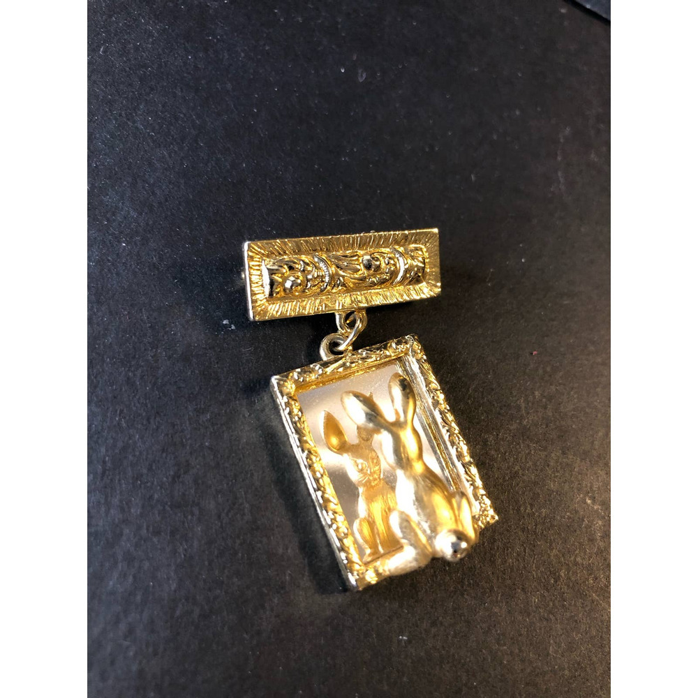 Vintage JJ designer costume jewelry gold bunny pin